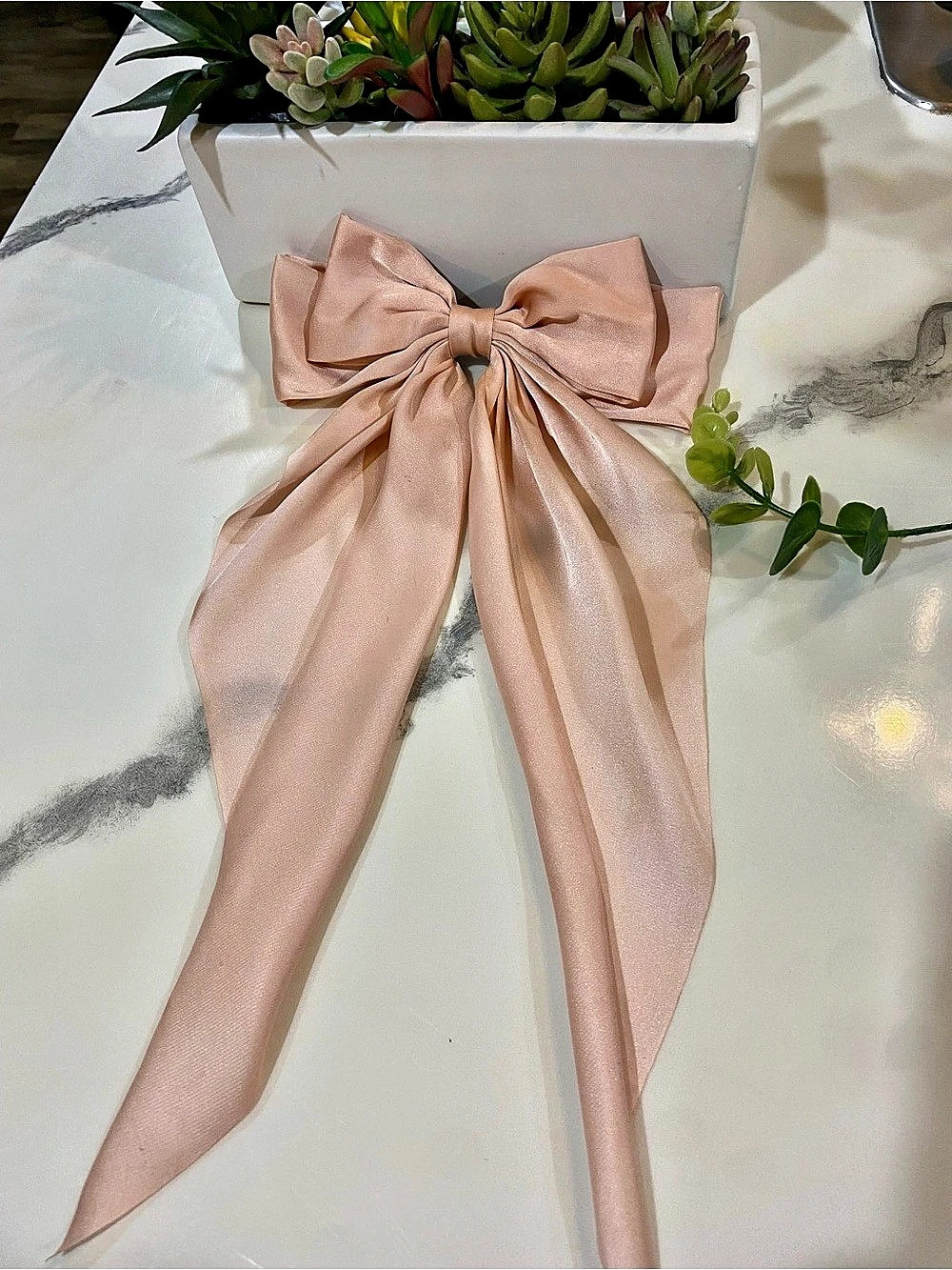 Pinky/Peach Bow W/Barrette Like New